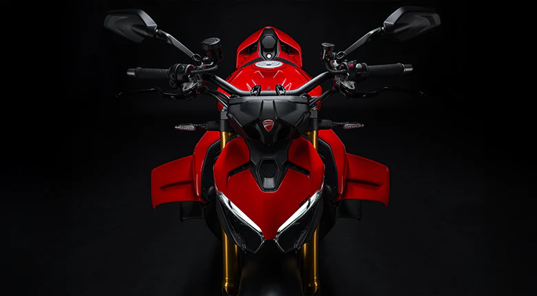 2025 Ducati Streetfighter V4 - Red - Image 21
