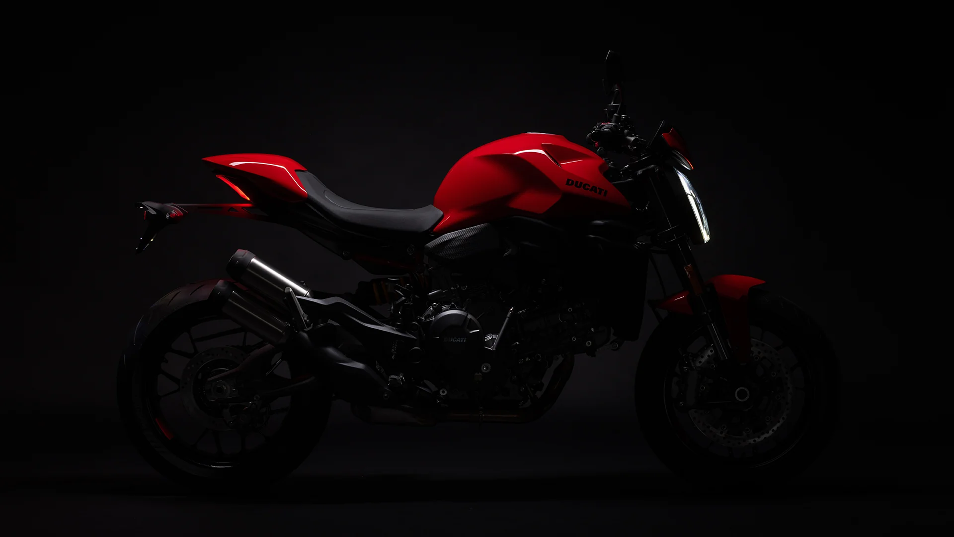 2026 Ducati Monster Plus - Ducati Red - Image 10