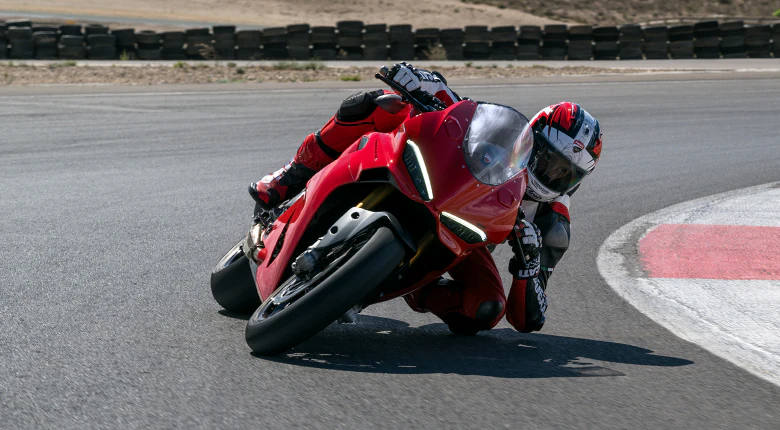 2026 Ducati Panigale V2 S - Red - Image 10