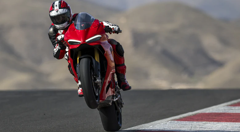 2026 Ducati Panigale V2 S - Red - Image 9