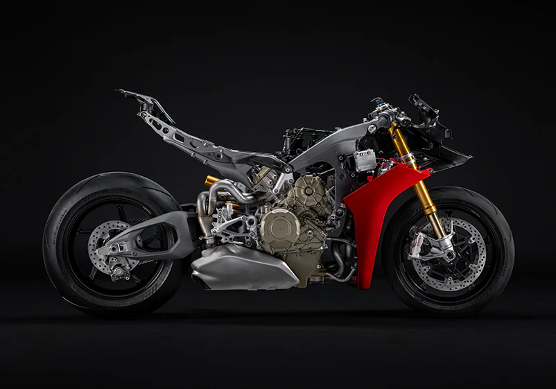 2025 Ducati Panigale V4 S - Red - Image 13