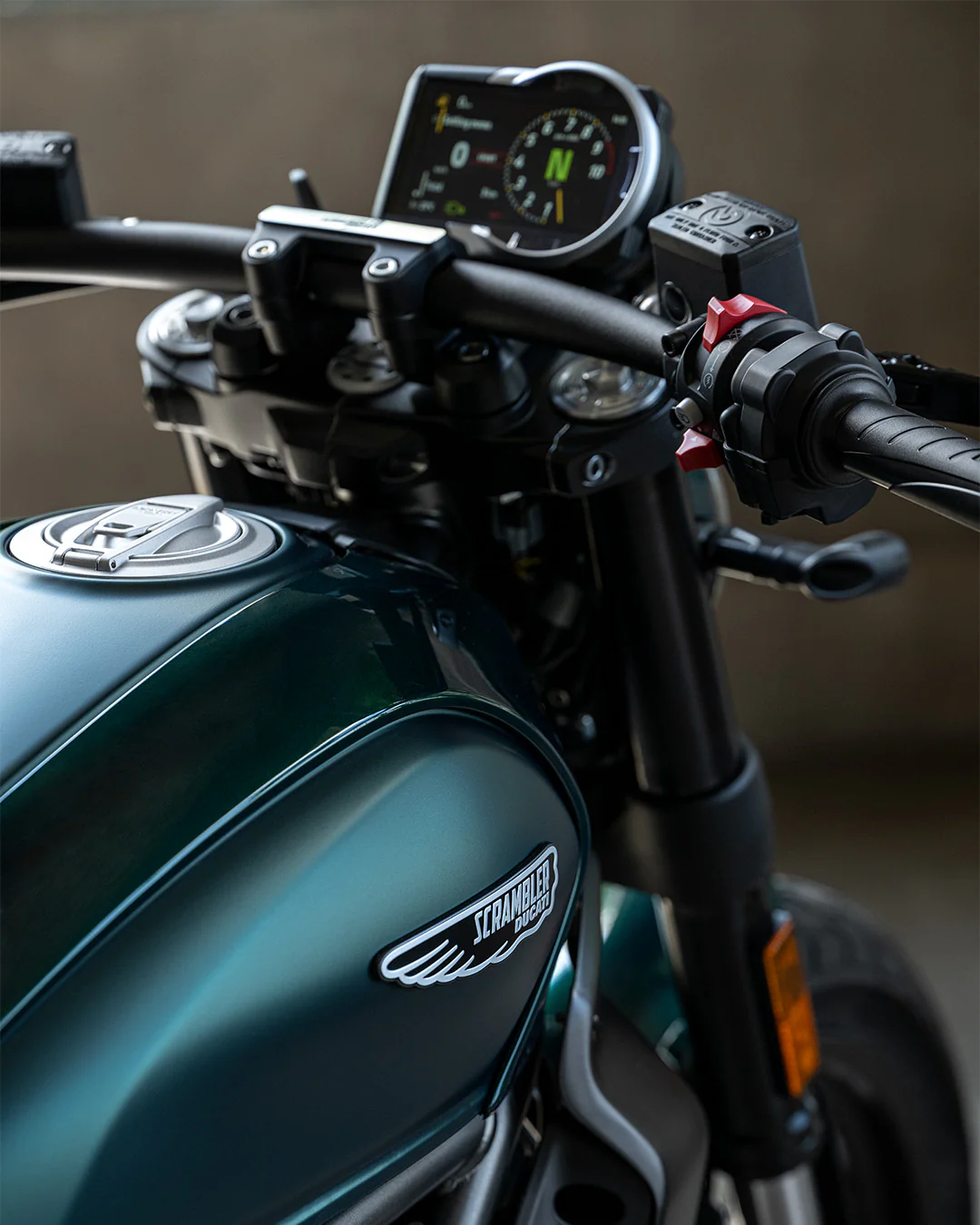 2026 Ducati Scrambler Nightshift - Emerald Green - Image 12