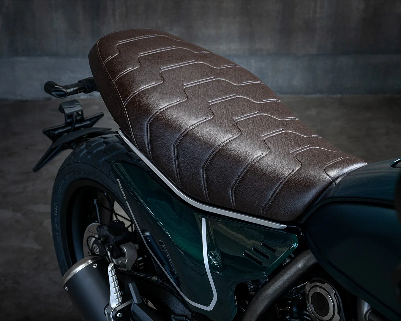 2026 Ducati Scrambler Nightshift - Emerald Green - Image 9