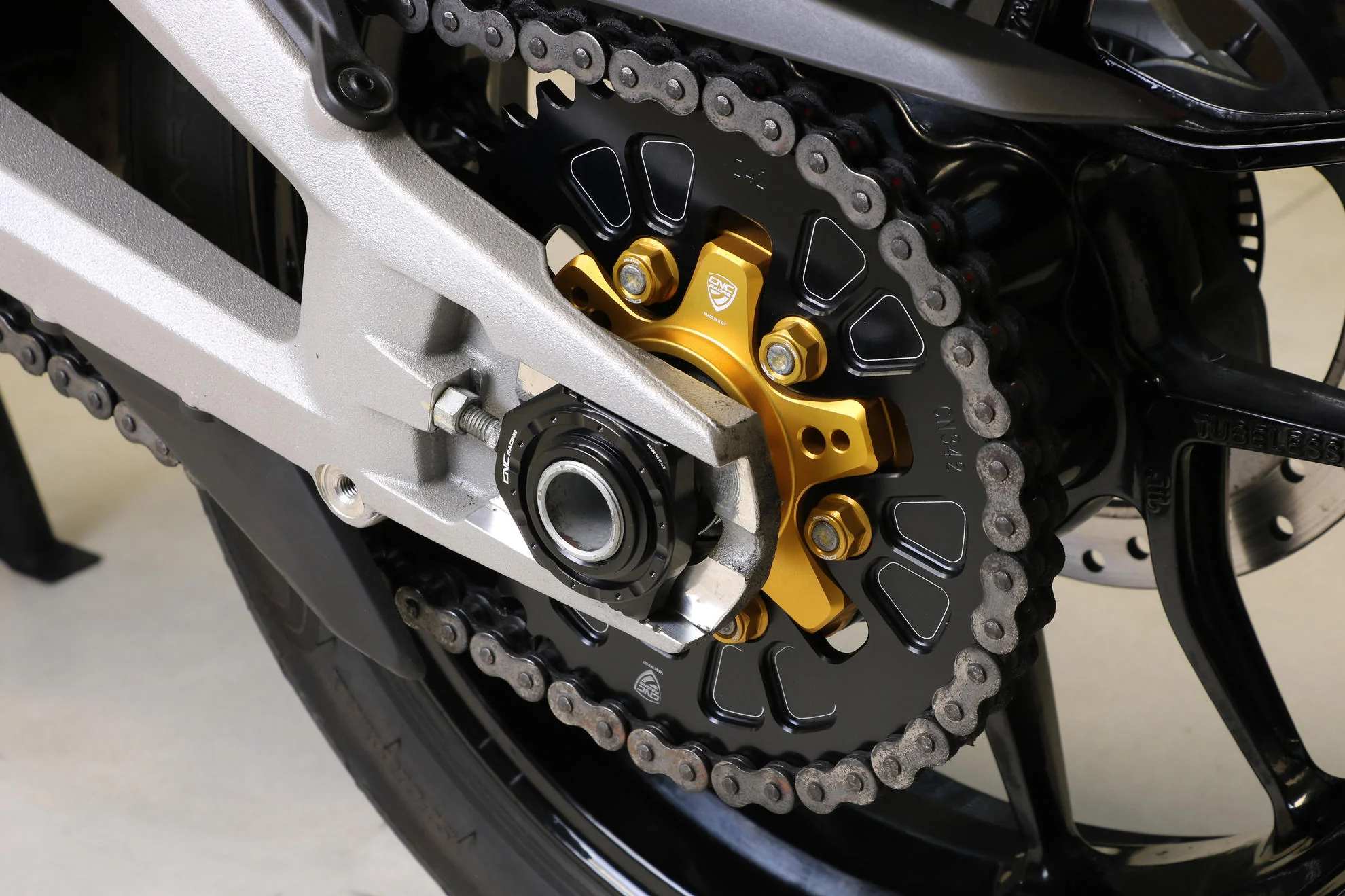 FC250 - CNC Racing - Aluminum Rear Sprocket Carrier - Multistrada V4 - Image 8