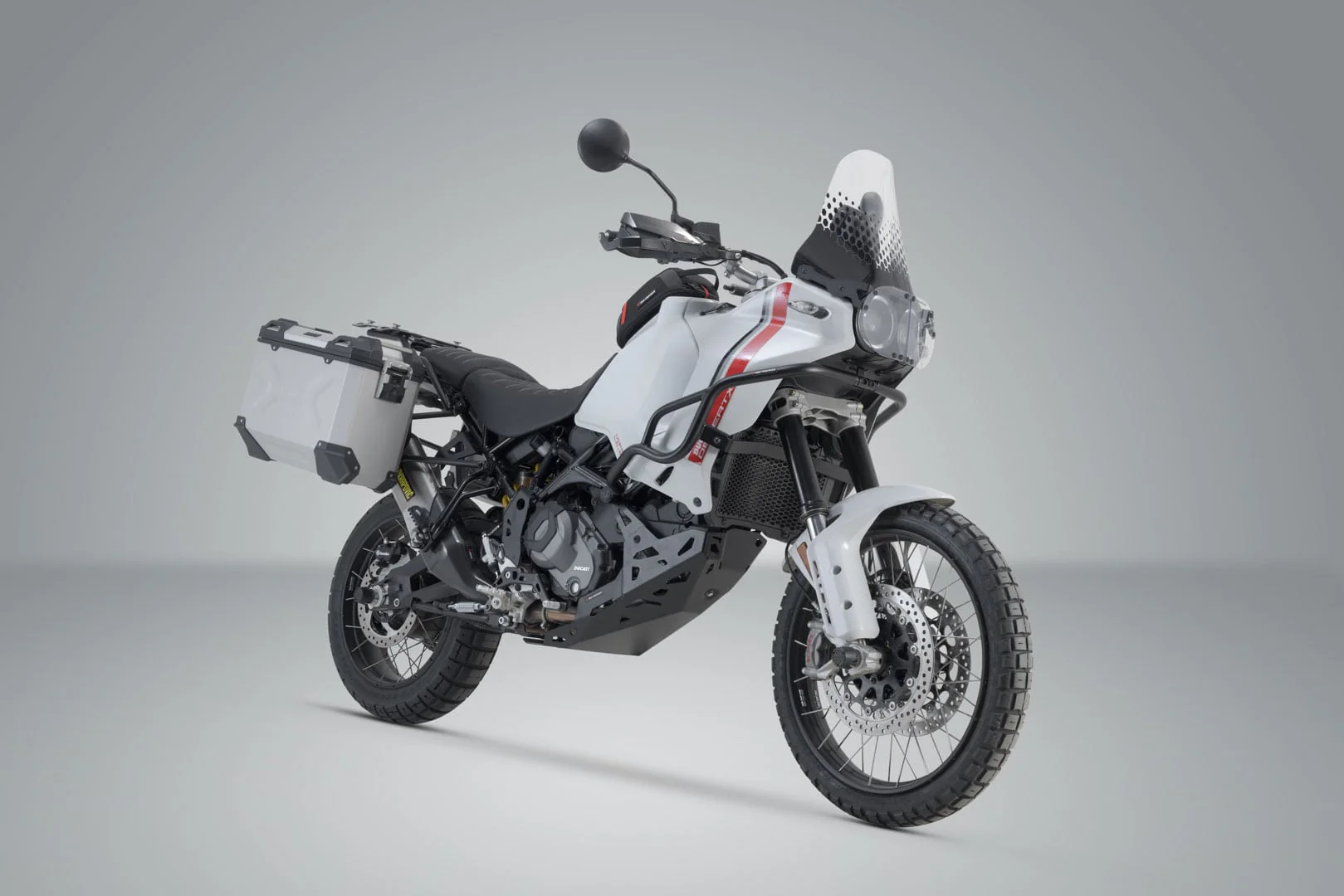 KFT.22.995.70100/S - SW-MOTECH - TRAX ADV aluminum case system US model -  45/37L Ducati DesertX (22-)/ Rally (23-) - SILVER - Image 2