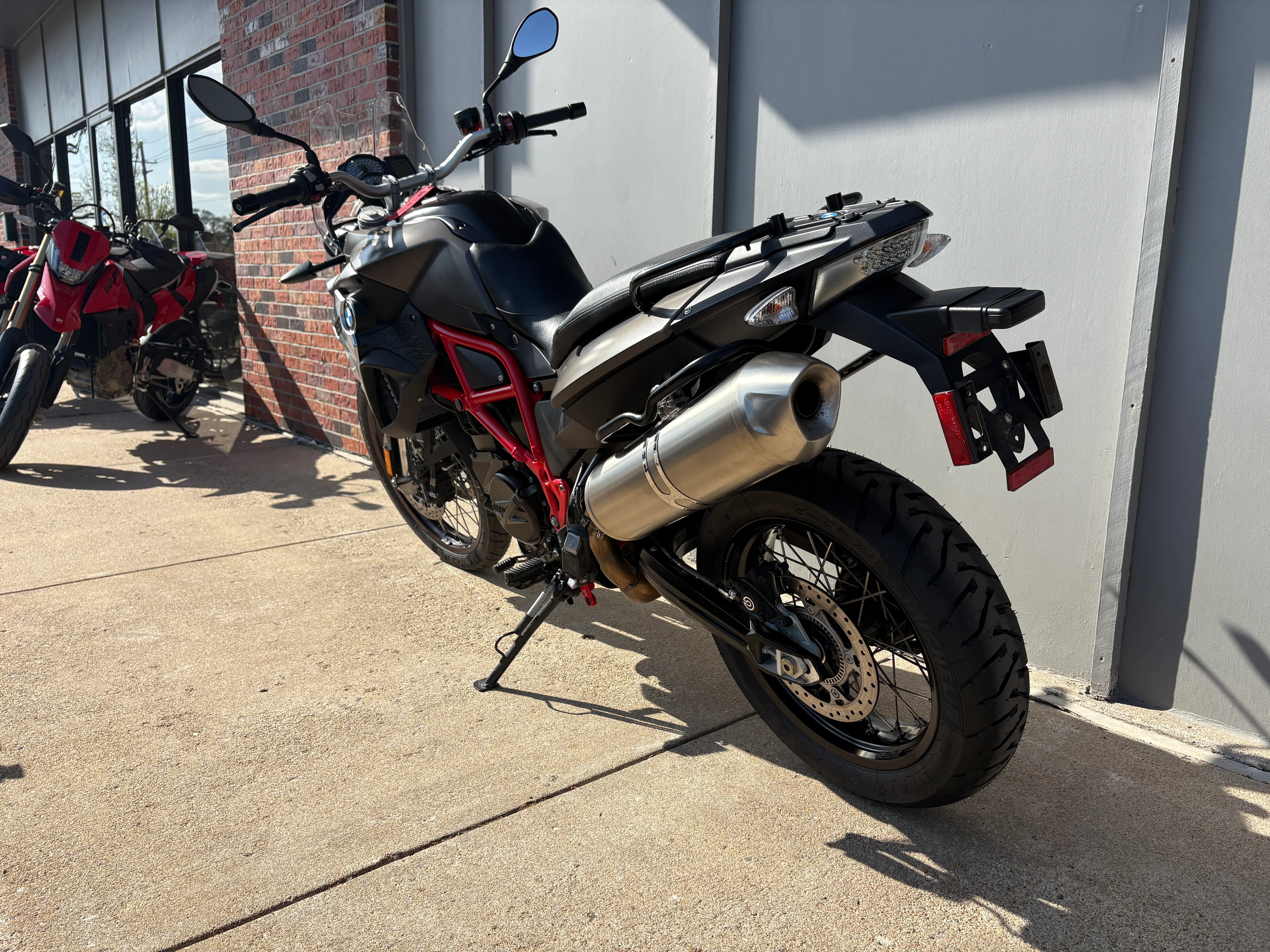 PREMIUM PREOWNED 2017 BMW F800 GS (2470) - Image 6