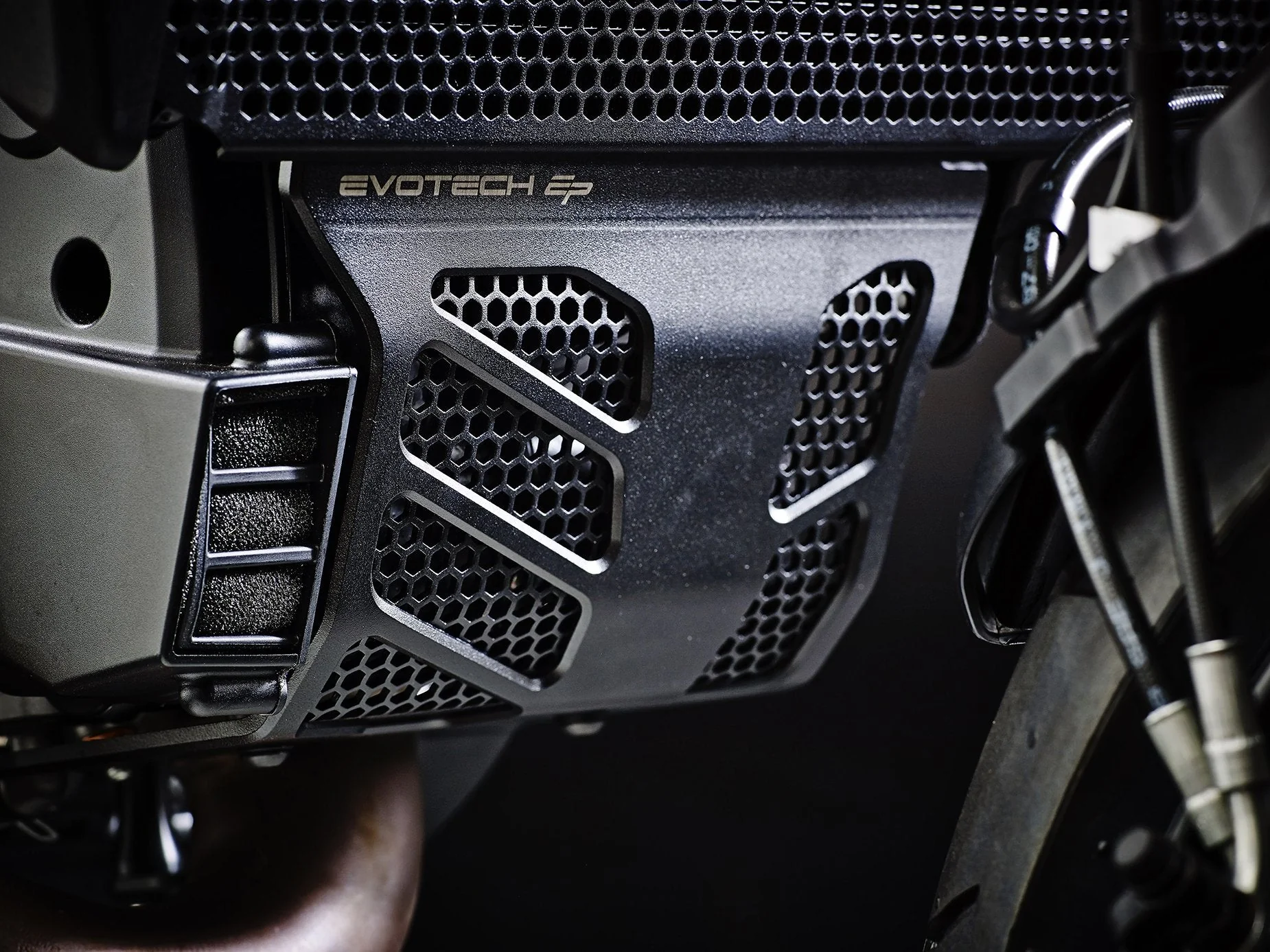 PRN011128 - Evotech Engine Guard Protector - Image 2