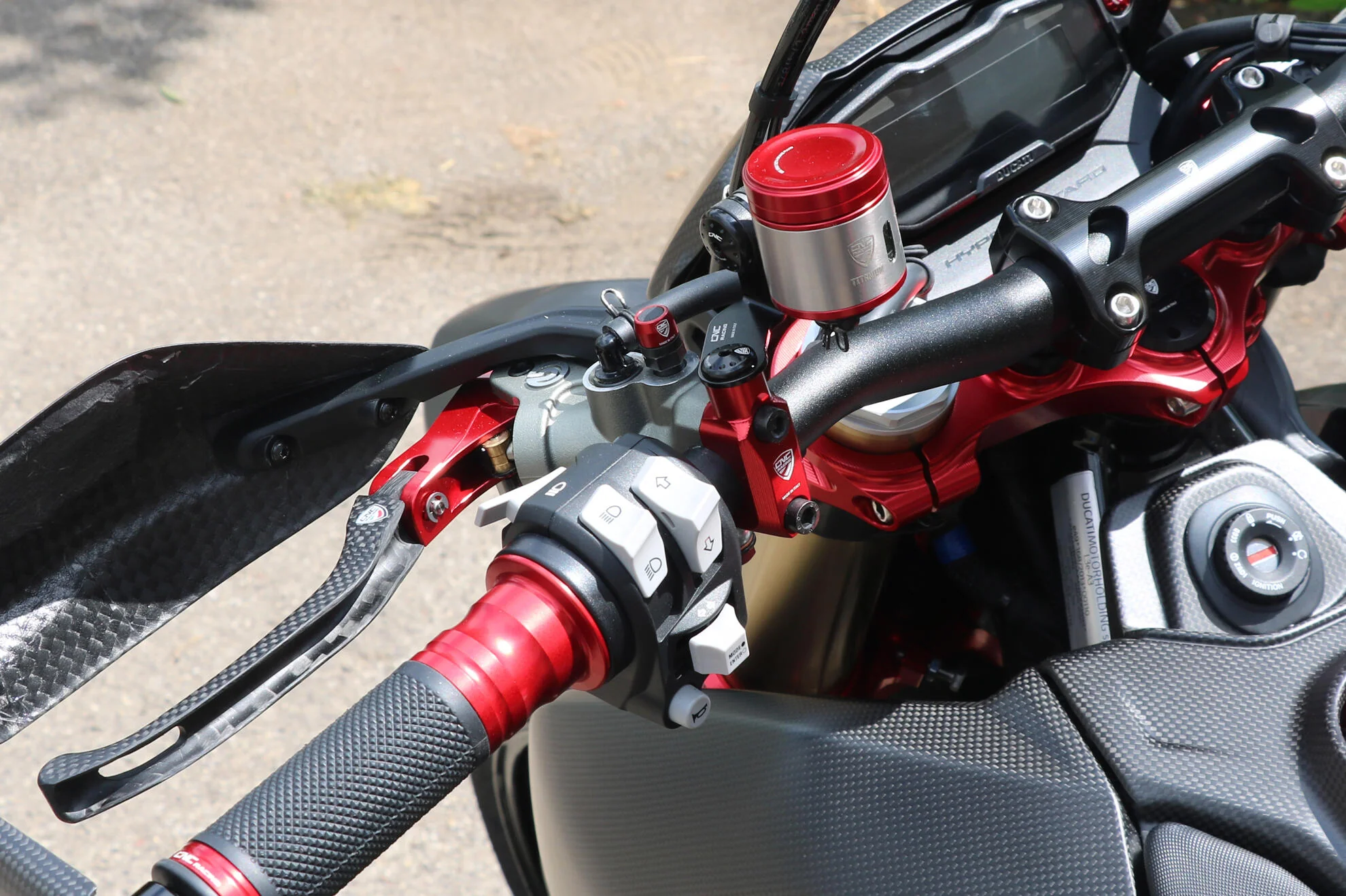 SEA19 - CNC Racing Aluminum Front Reservoir Brackets for Ducati Hypermotard 698 Mono - Image 6