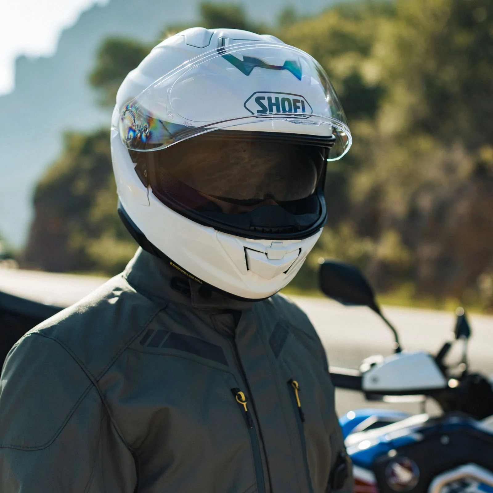 SHOEI - GT-Air 3 - BRILLIANT YELLOW - Image 6