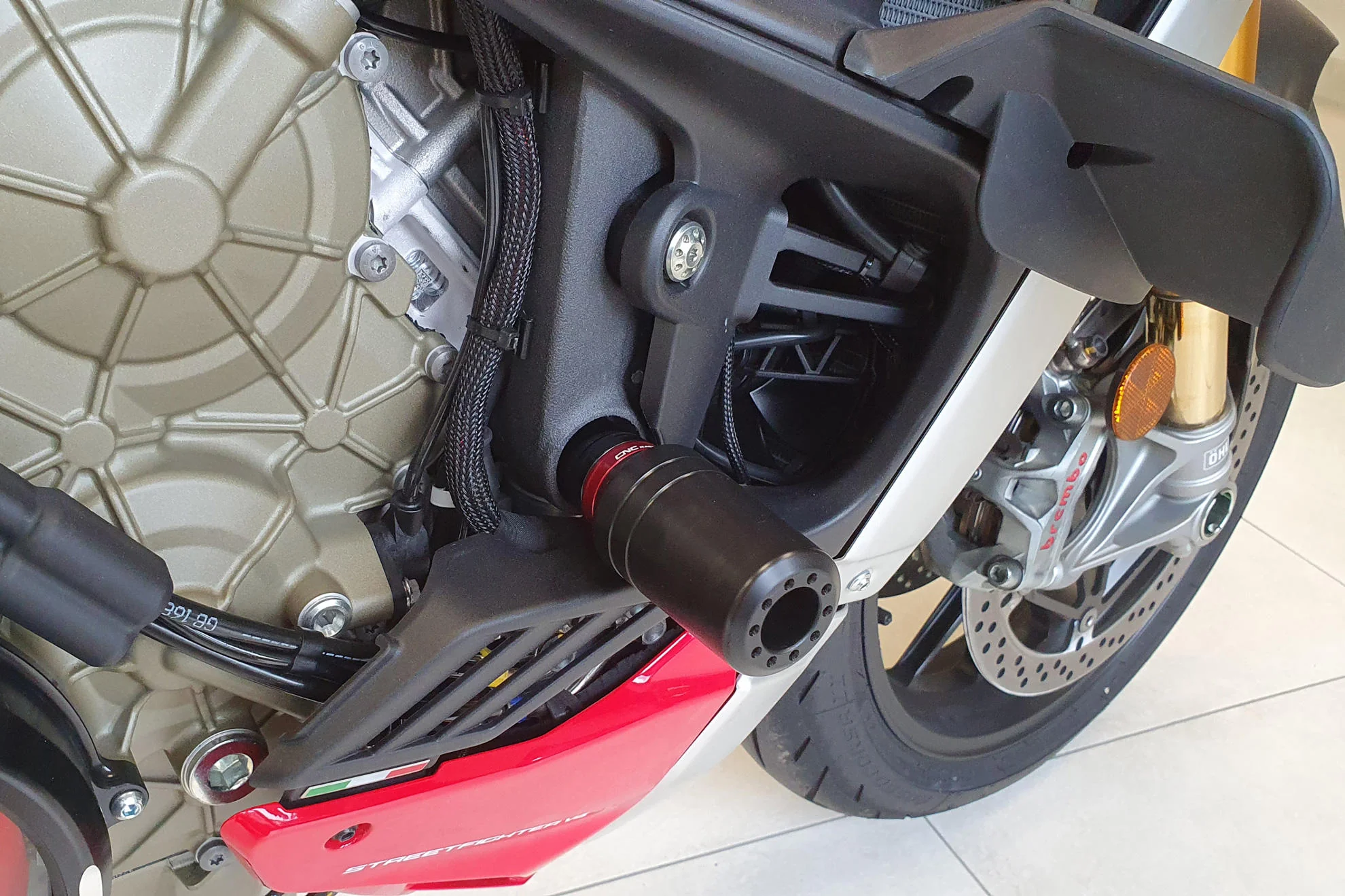 TC322 - CNC Racing - Frame Slider Kit - Streetfighter V4 - Image 6