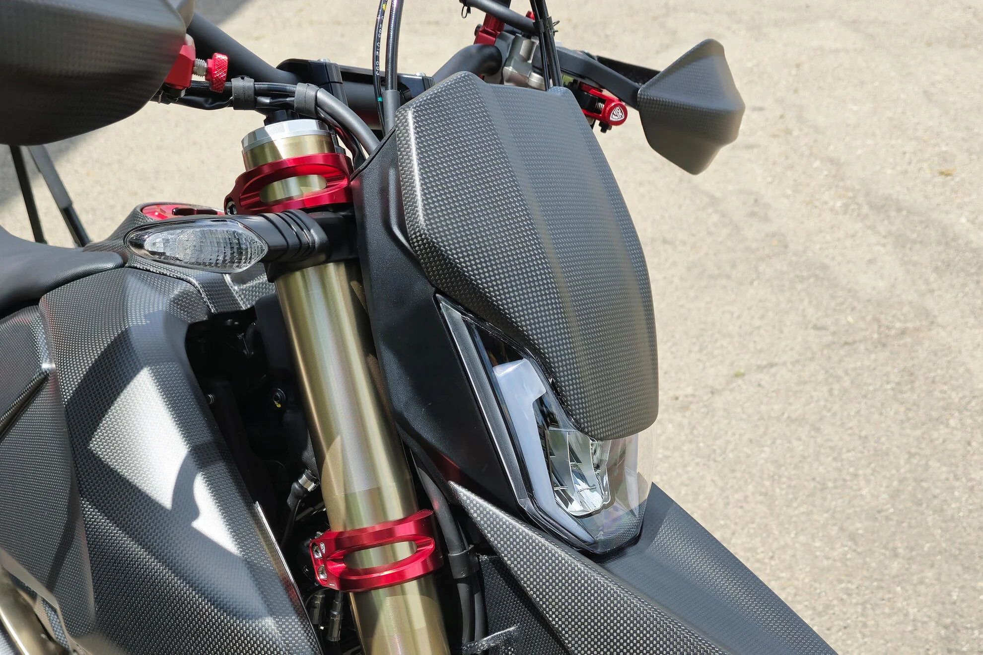 ZA266Y - CNC Racing Carbon Fiber Windscreen for the Ducati Hypermotard 698 Mono - Image 3
