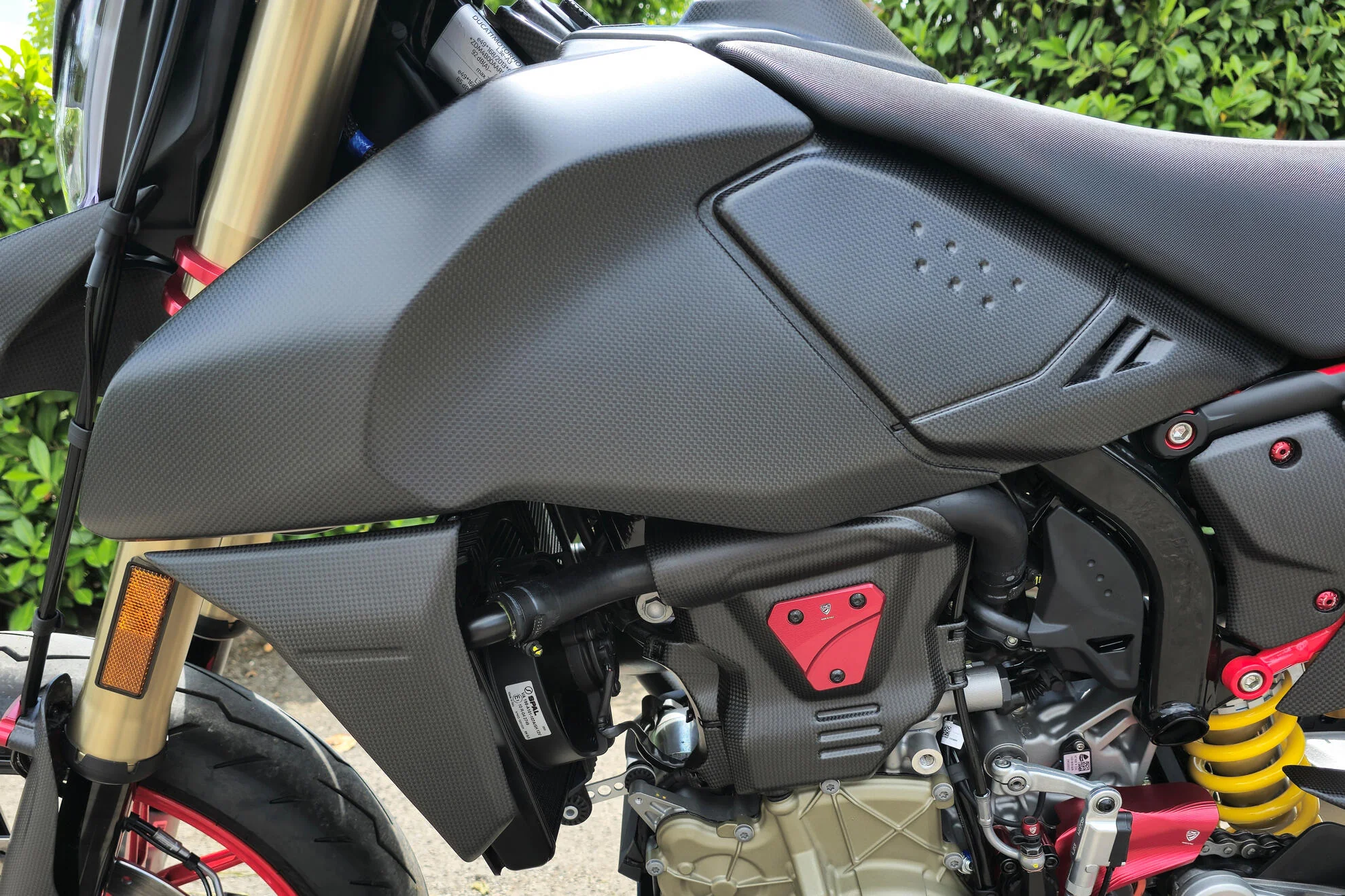 ZA270Y - CNC Racing Carbon Fiber Fuel Tank Side Covers (pair) for the Ducati Hypermotard 698 Mono - Image 4